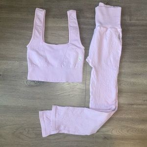 Free people Good Karma Tile Textured Set